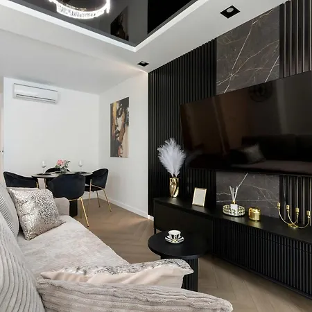 דירה Air-conditioned With Parking And Balcony By Renters
